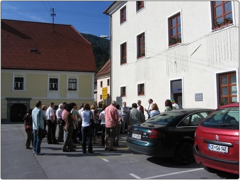 Ogled Noordungove zbirke in ogled razstave »Srečanje z Zemljo« v Vitanju