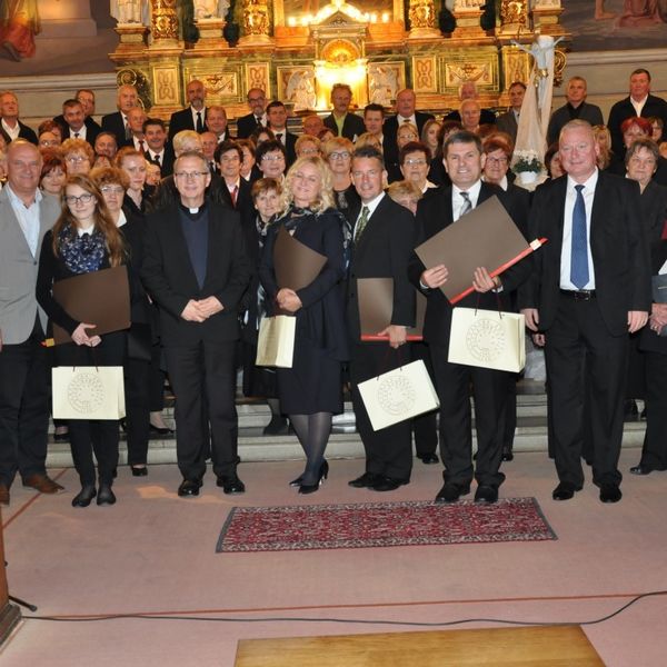 Koncert pesmi Zdenke Serajnik – združeni zbori ob koncertu v Oplotnici